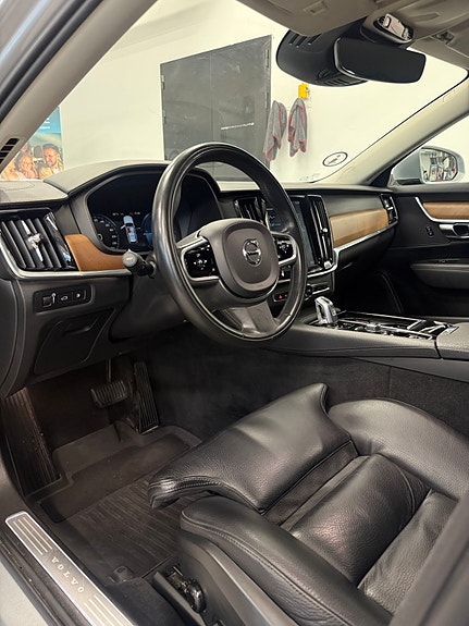 Volvo V90 11 of 25