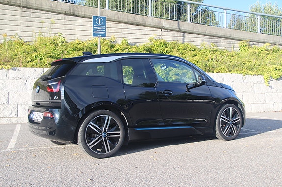 BMW i3 6 of 29