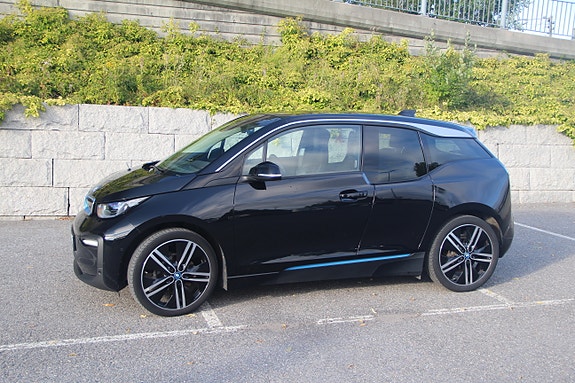 BMW i3 2 of 29