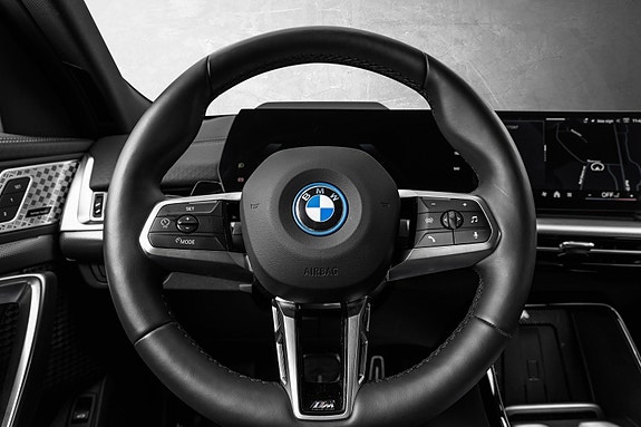 BMW iX2 18 of 30