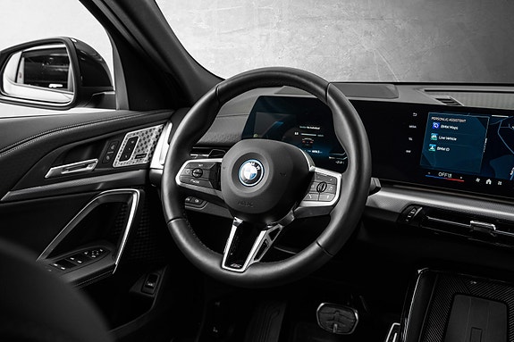 BMW iX2 17 of 30