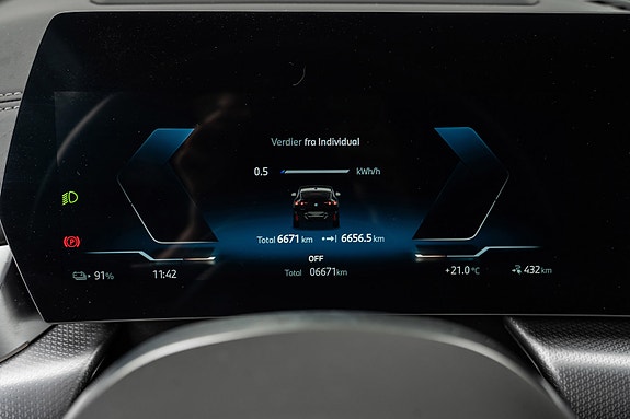 BMW iX2 20 of 30