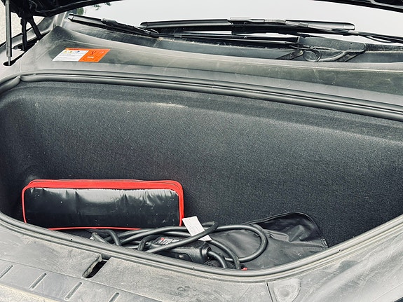 Tesla Model X 18 of 20