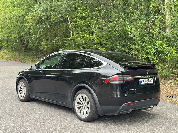 Tesla Model X 6 of 20