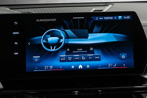 BMW iX2 12 of 30