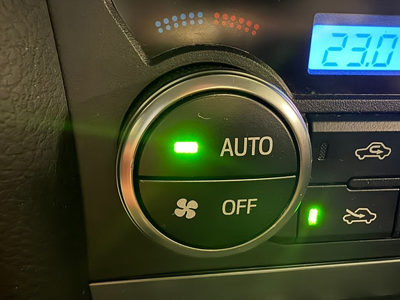 Toyota Auris 25 of 30