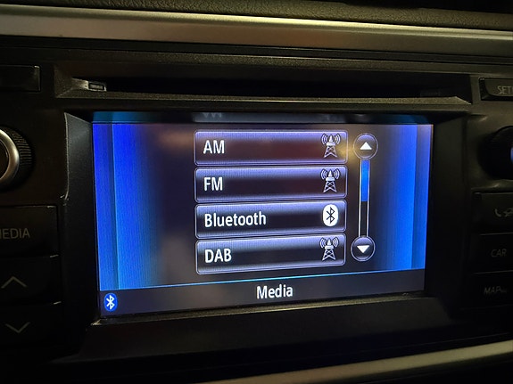Toyota Auris 15 of 30