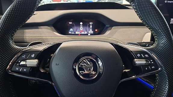 Skoda Enyaq Coupe RS 19 of 30