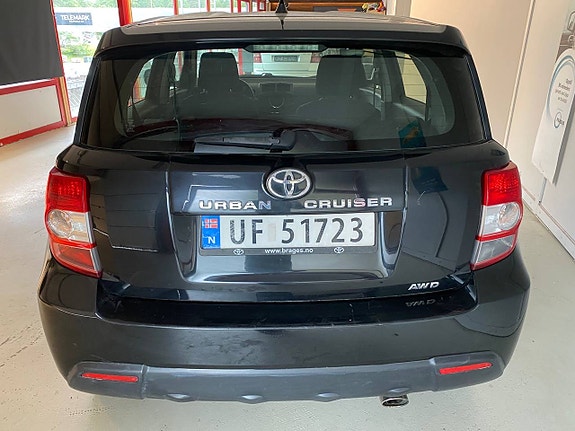 Toyota Urban Cruiser 4 of 28
