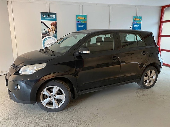 Toyota Urban Cruiser 2 of 28