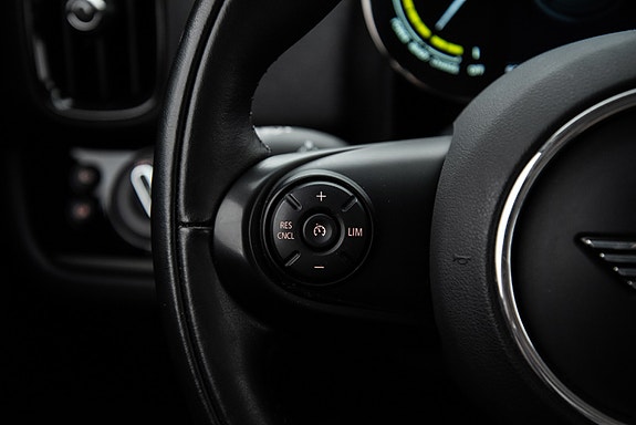 MINI Countryman Cooper SE 18 of 26