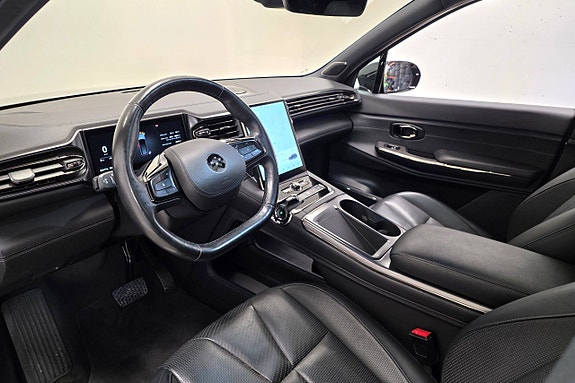 NIO ES8 18 of 30
