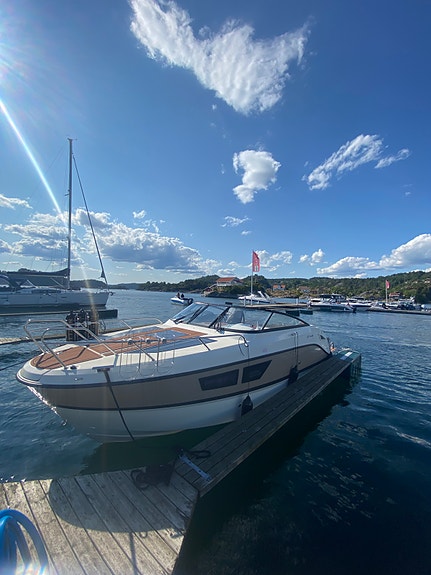 Uttern d77 10 of 30