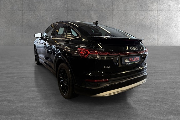 Audi Q4 e-tron 3 of 18