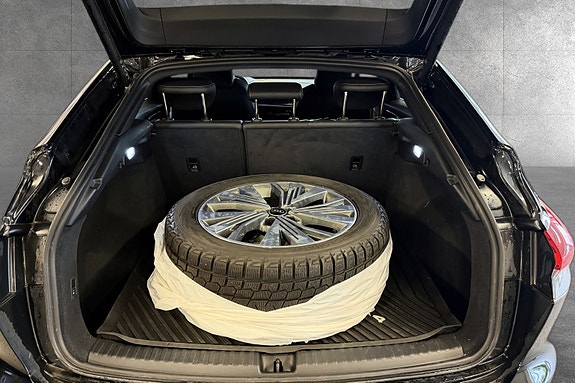 Audi Q4 e-tron 7 of 18