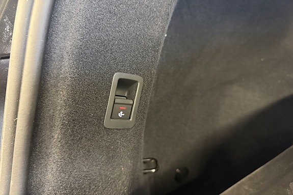 Audi Q4 e-tron 8 of 18