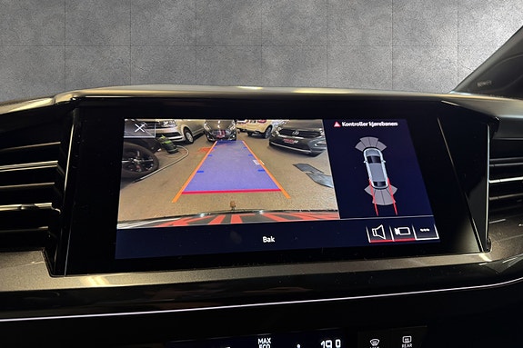 Audi Q4 e-tron 14 of 18