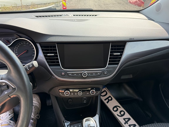 Opel Crossland X 28 of 30