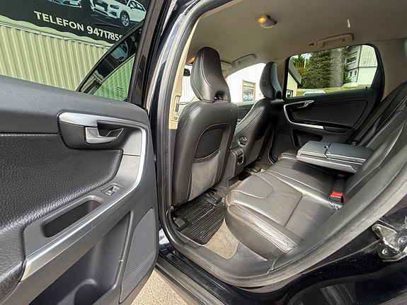 Volvo XC60 22 of 29