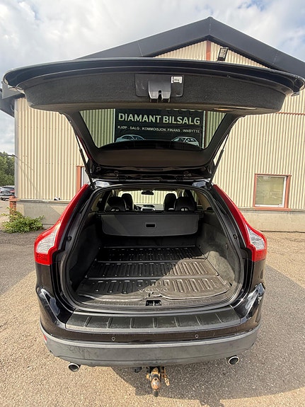 Volvo XC60 24 of 29