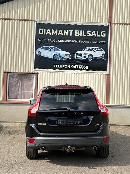 Volvo XC60 7 of 29