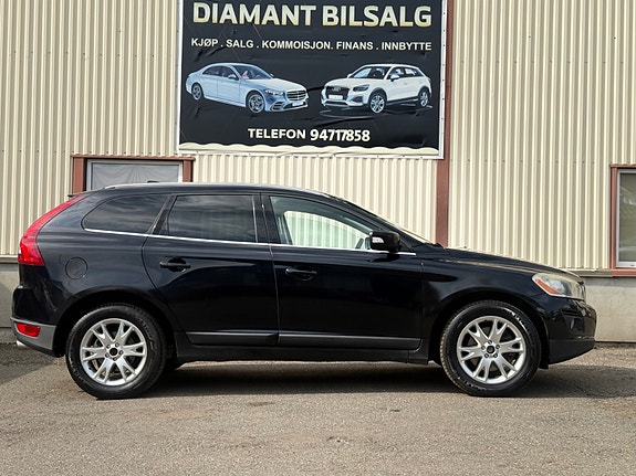 Volvo XC60 5 of 29