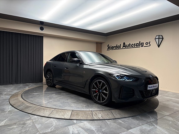 BMW i4 8 of 30
