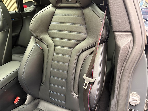 BMW i4 16 of 30