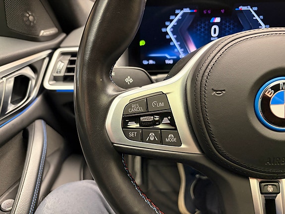 BMW i4 22 of 30