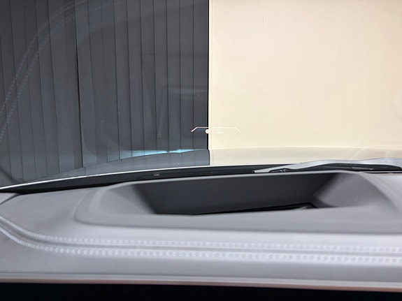 BMW i4 20 of 30