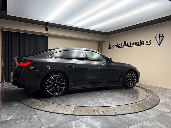 BMW i4 6 of 30