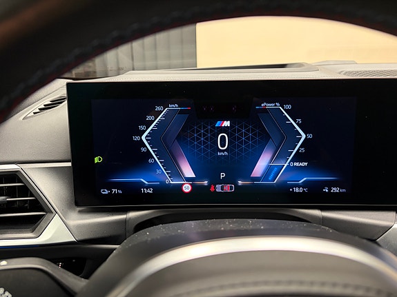 BMW i4 19 of 30