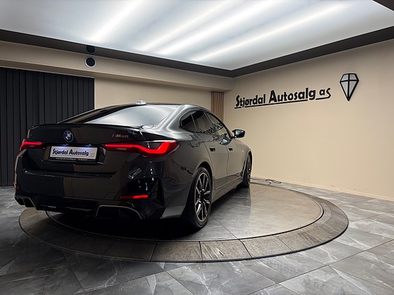 BMW i4 5 of 30