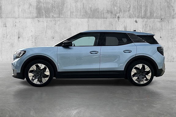 Ford Explorer 8 of 27