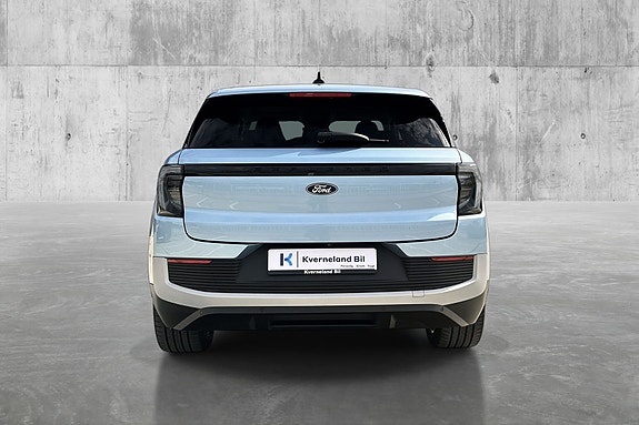 Ford Explorer 6 of 27