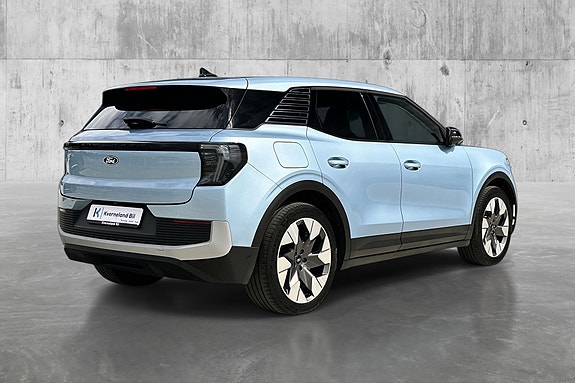 Ford Explorer 5 of 27