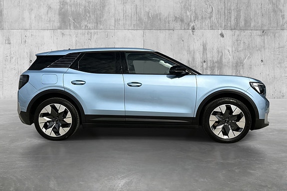 Ford Explorer 4 of 27