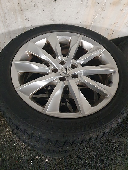 Volvo V90 21 of 30