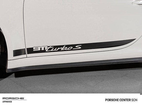 Porsche 911 13 of 30