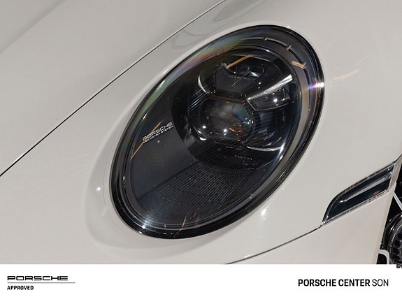 Porsche 911 17 of 30