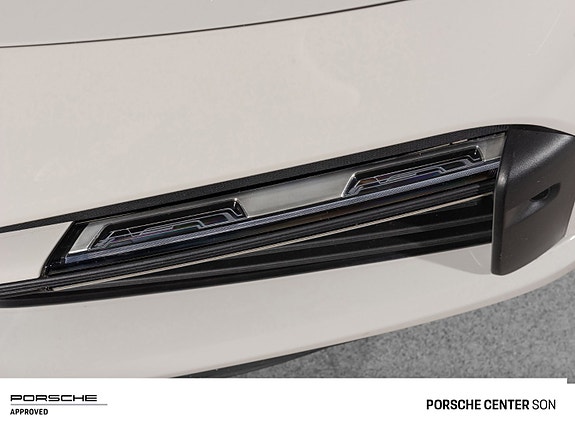 Porsche 911 18 of 30