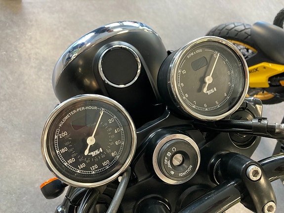 BSA Gold Star 650 SHADOW BLACK - Ny farge 2026 2 of 30