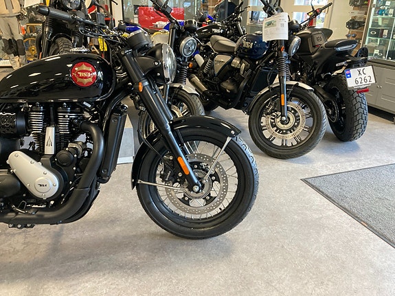 BSA Gold Star 650 SHADOW BLACK - Ny farge 2026 14 of 30