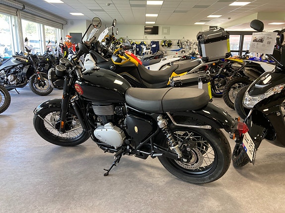 BSA Gold Star 650 SHADOW BLACK - Ny farge 2026 11 of 30