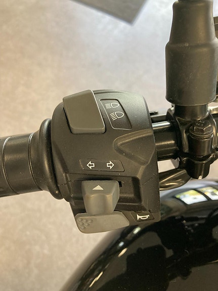 BSA Gold Star 650 SHADOW BLACK - Ny farge 2026 15 of 30