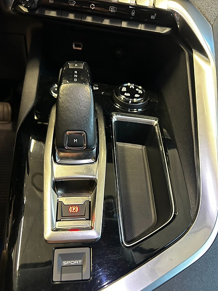 Peugeot 5008 11 of 17