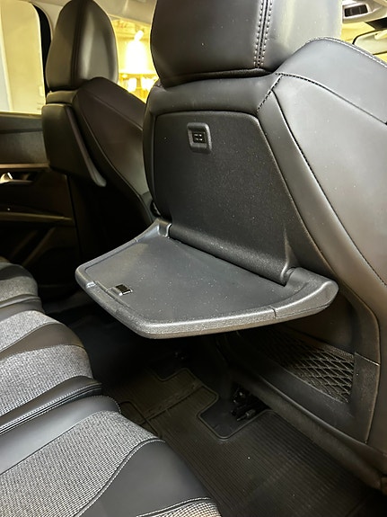 Peugeot 5008 13 of 17