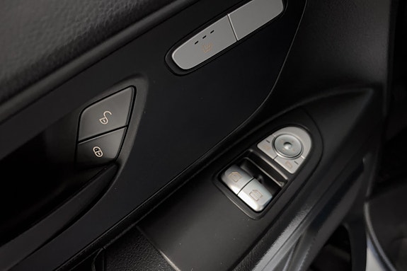 Mercedes-Benz Vito 14 of 26