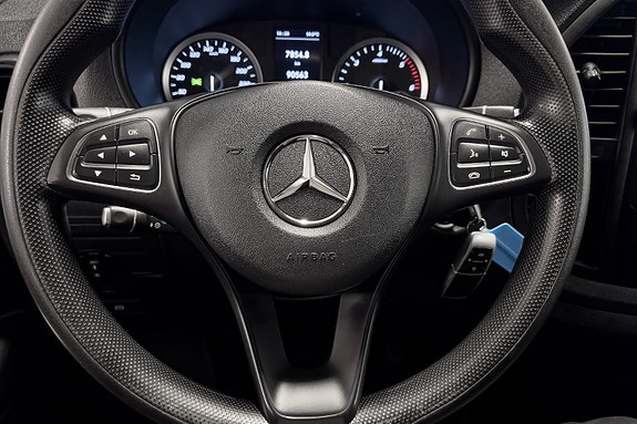 Mercedes-Benz Vito 16 of 26
