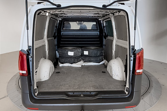 Mercedes-Benz Vito 24 of 26